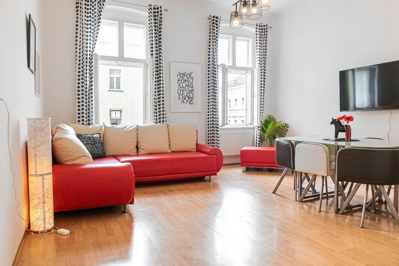 Typical 2Br Viennese Apartment Wiener Stadthalle 0*, Vienna Austria
