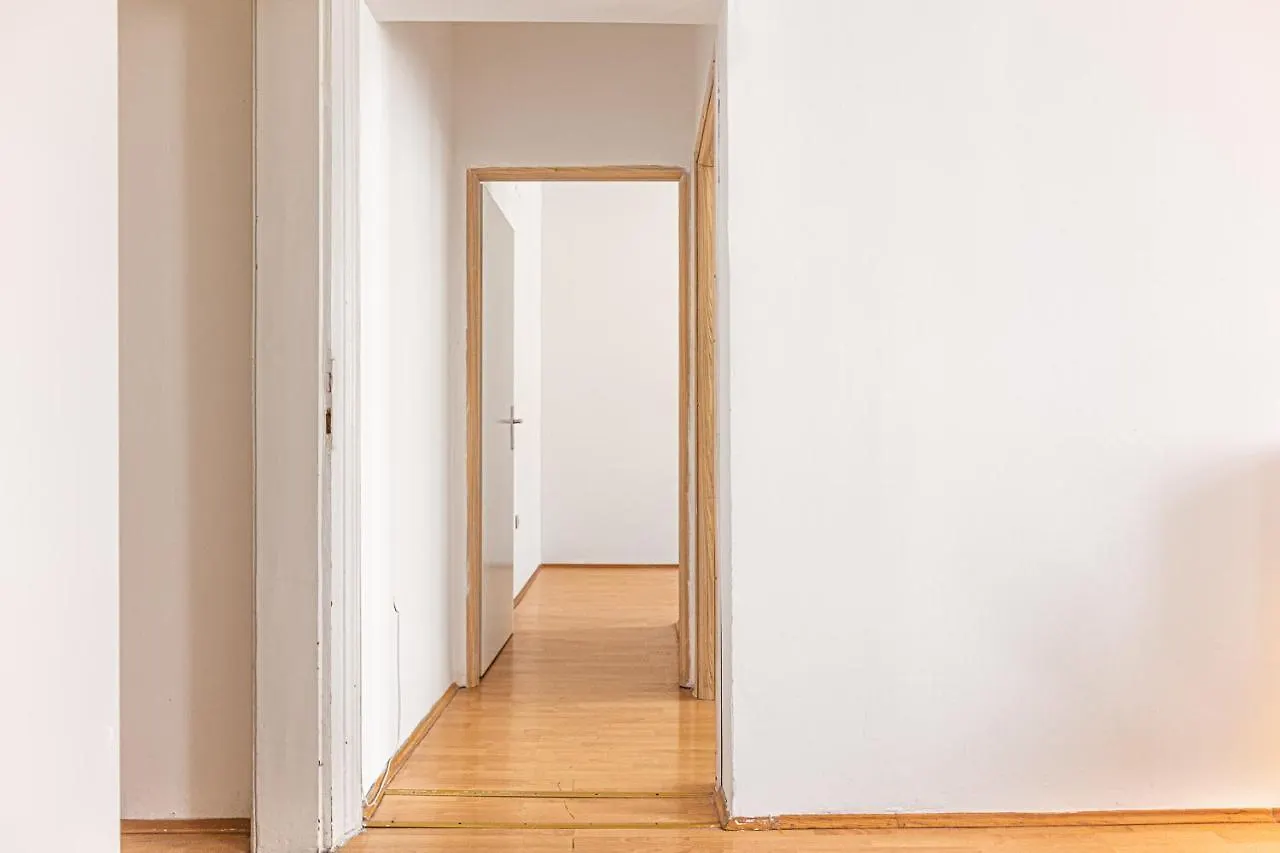 Typical 2Br Viennese Apartment Wiener Stadthalle